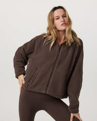 Alpine Jacket Women's Cozy Fleece Jacket in Java | Vuori discount