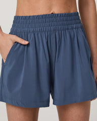 Villa Short Women's Azure Lightweight Shorts | Vuori onsale