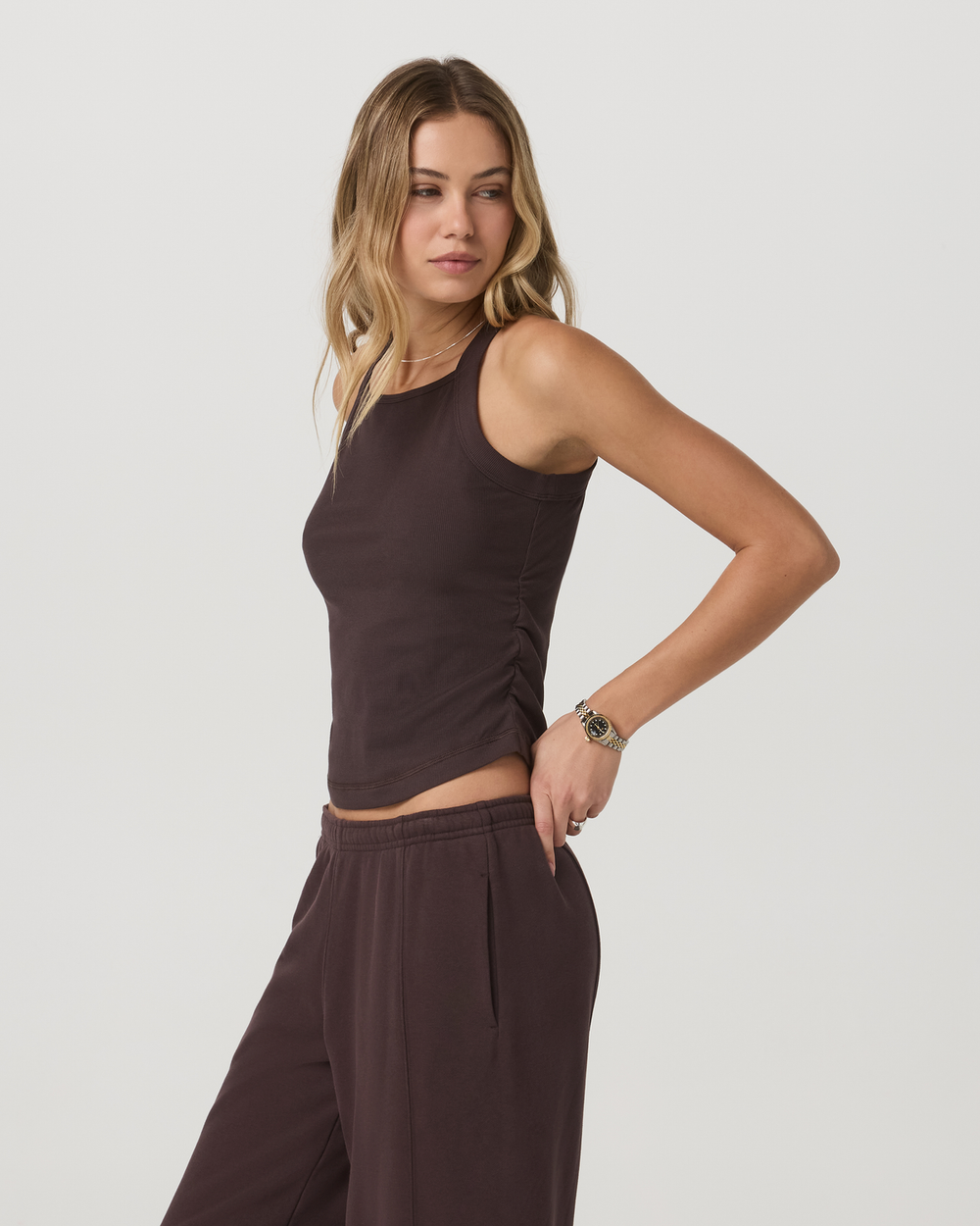Pose Cooper Tank Women's French Roast Tank Top | Vuori onsale