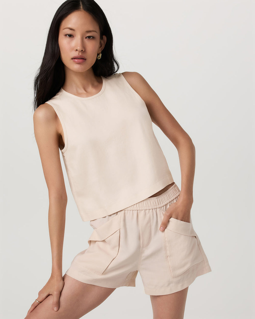 Trestles Twill Crop Tank Women's Sand Dollar Tank Top | Vuori shop