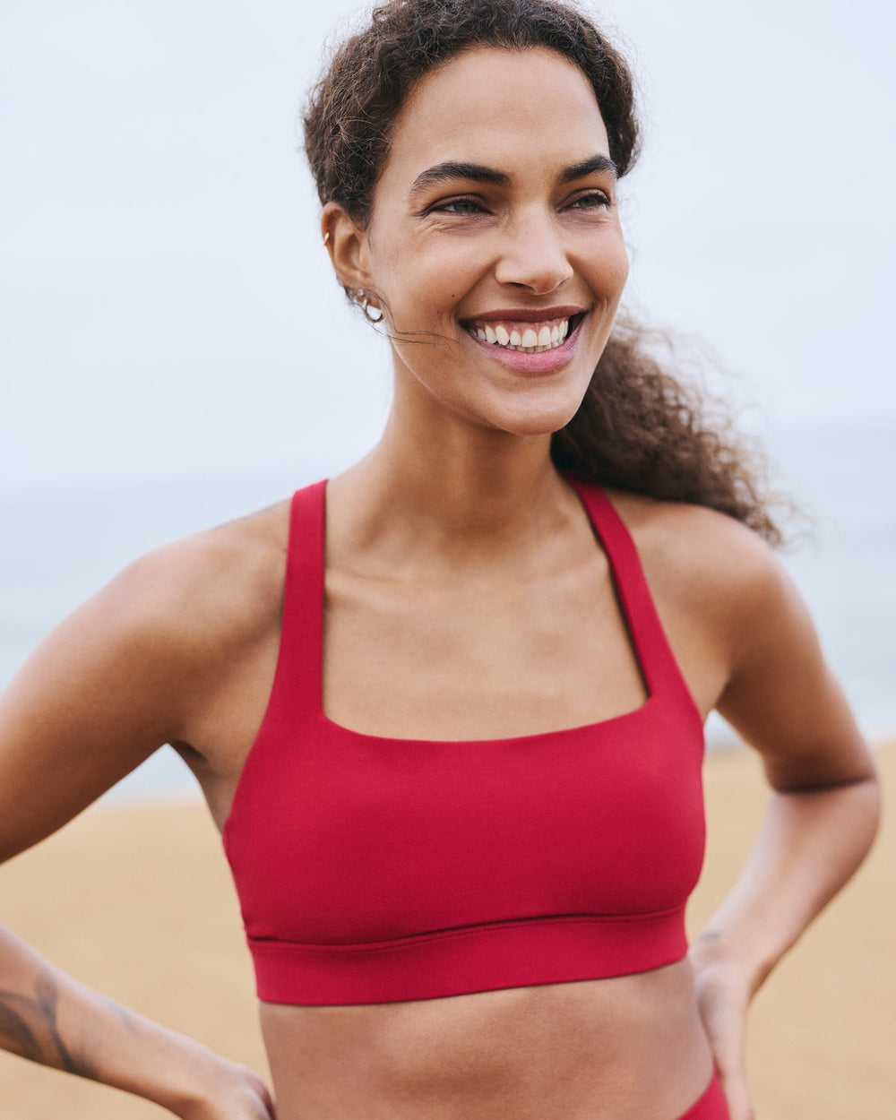 Daily Form Bra Women's Strawberry Sports Bra | Vuori onsale