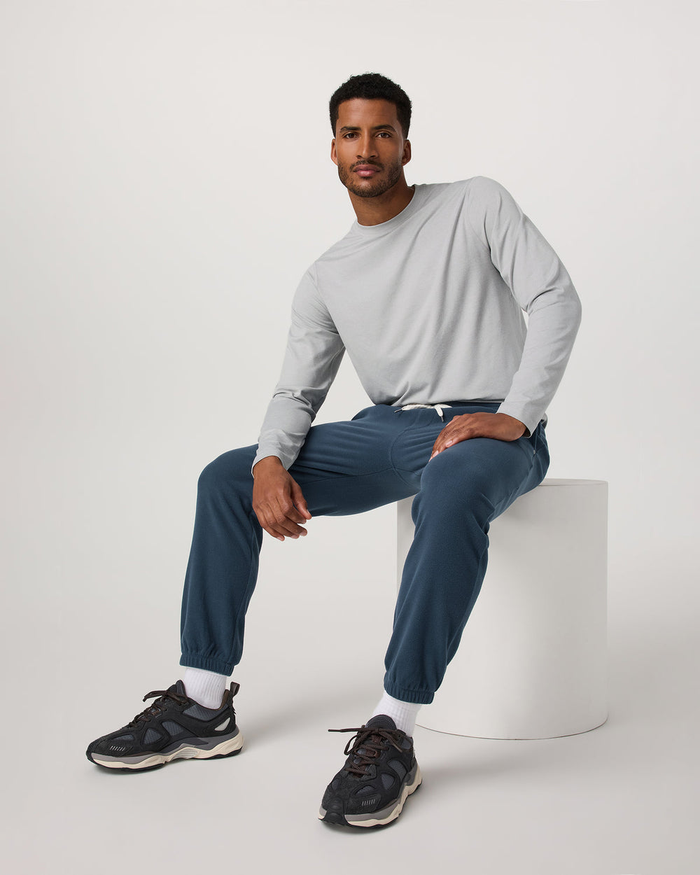 Aspen Sweatpant Men's Ocean Blue Classic-Fit Sweats | Vuori discount