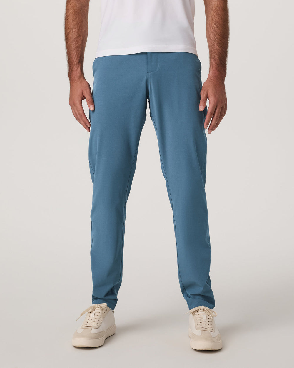 Aim Pant Men's Pool Blue Athletic Slim Fit 30" Inseam | Vuori outlet