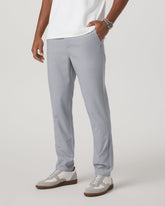 Cascade Tech Chino Athletic Slim Fit 32" Heather Grey | Vuori outlet