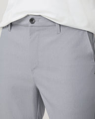 Cascade Tech Chino Athletic Slim Fit 32" Heather Grey | Vuori outlet