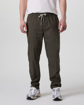 Kore Everyday Pant Lined Classic Fit 30" Dark Oregano | Vuori outlet