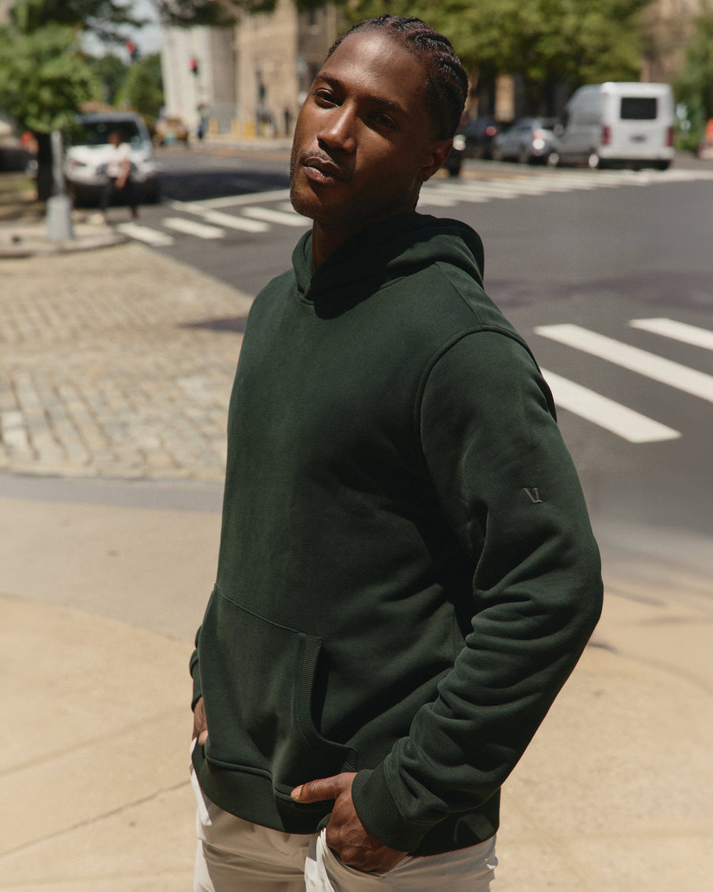 Seaside Pullover Hoodie Men's Evergreen Pullover Hoodie | Vuori onsale
