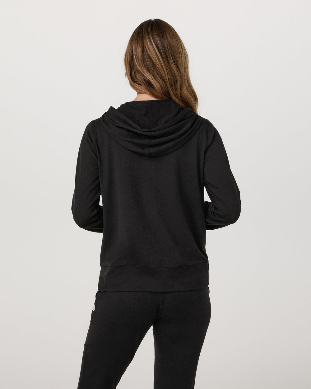 Halo Performance Hoodie 2.0 Black Heather Hoodie | Vuori onsale