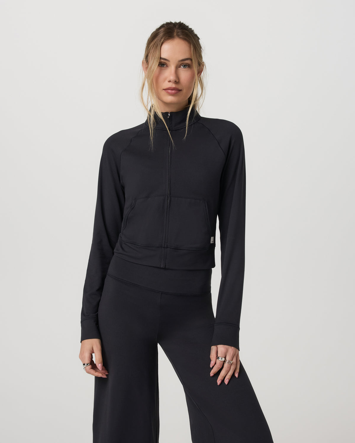 Halo Mini Track Jacket Women's Solid Black Cropped Zip-Up | Vuori shop