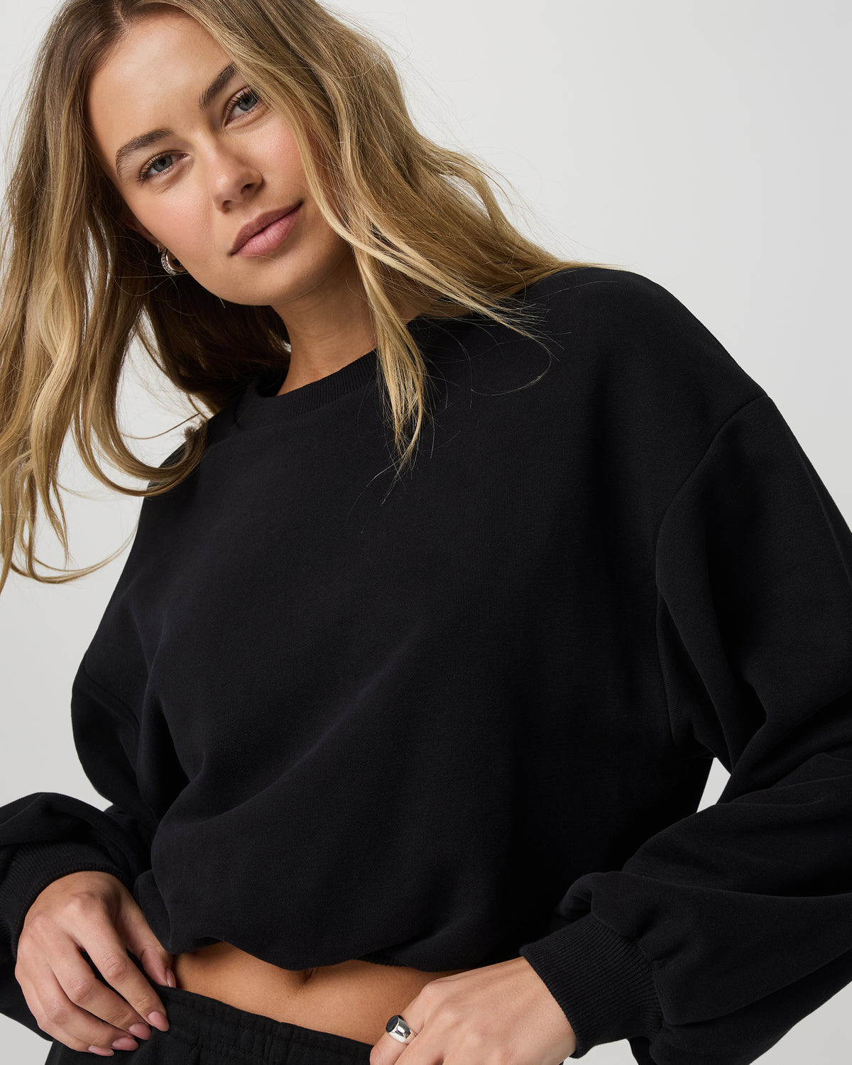 Sedona Bubble Crew Women's Black Pullover Crewneck | Vuori shop