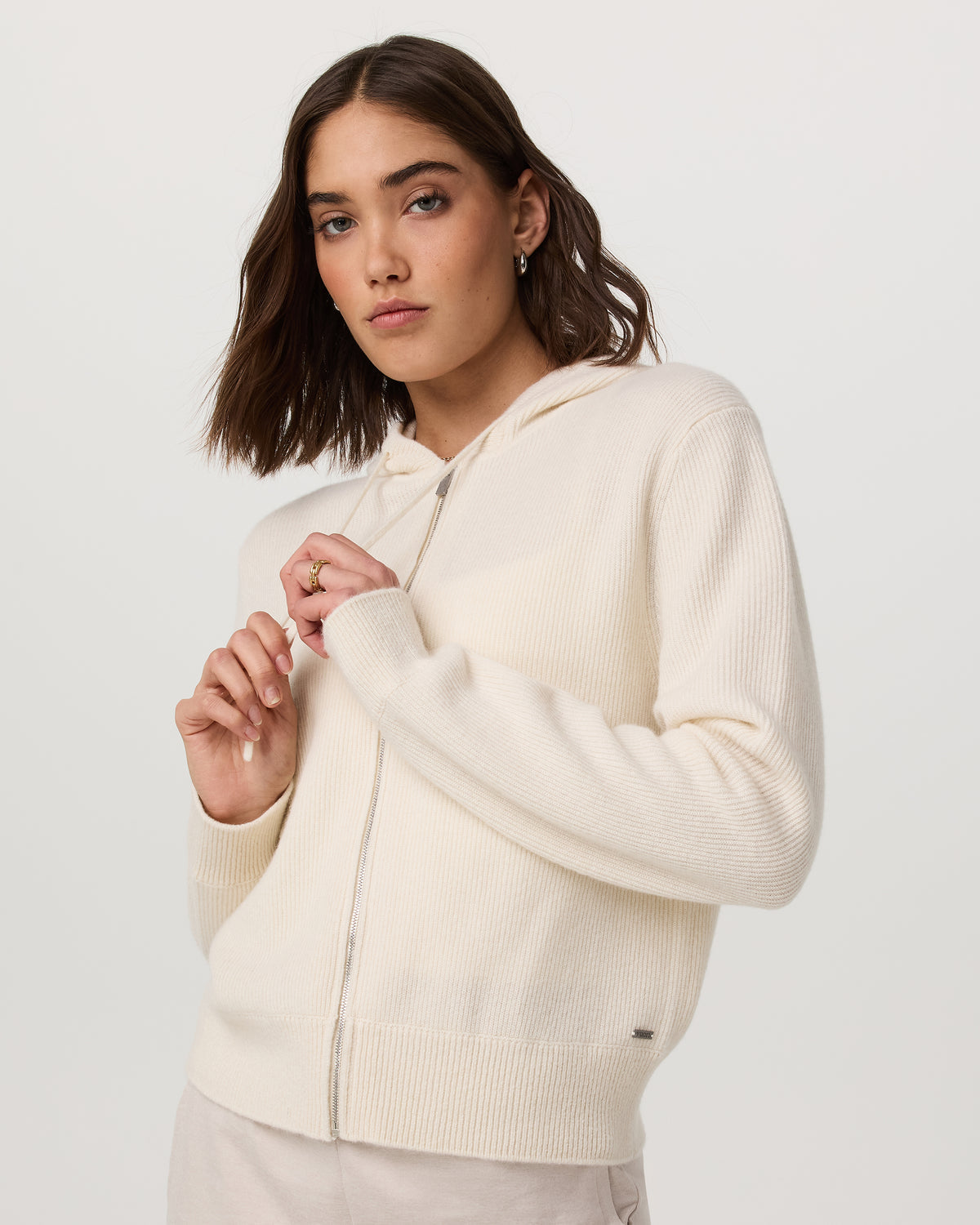 Émilie Cashmere Hoodie Women's Porcelain Zip | Vuori shop