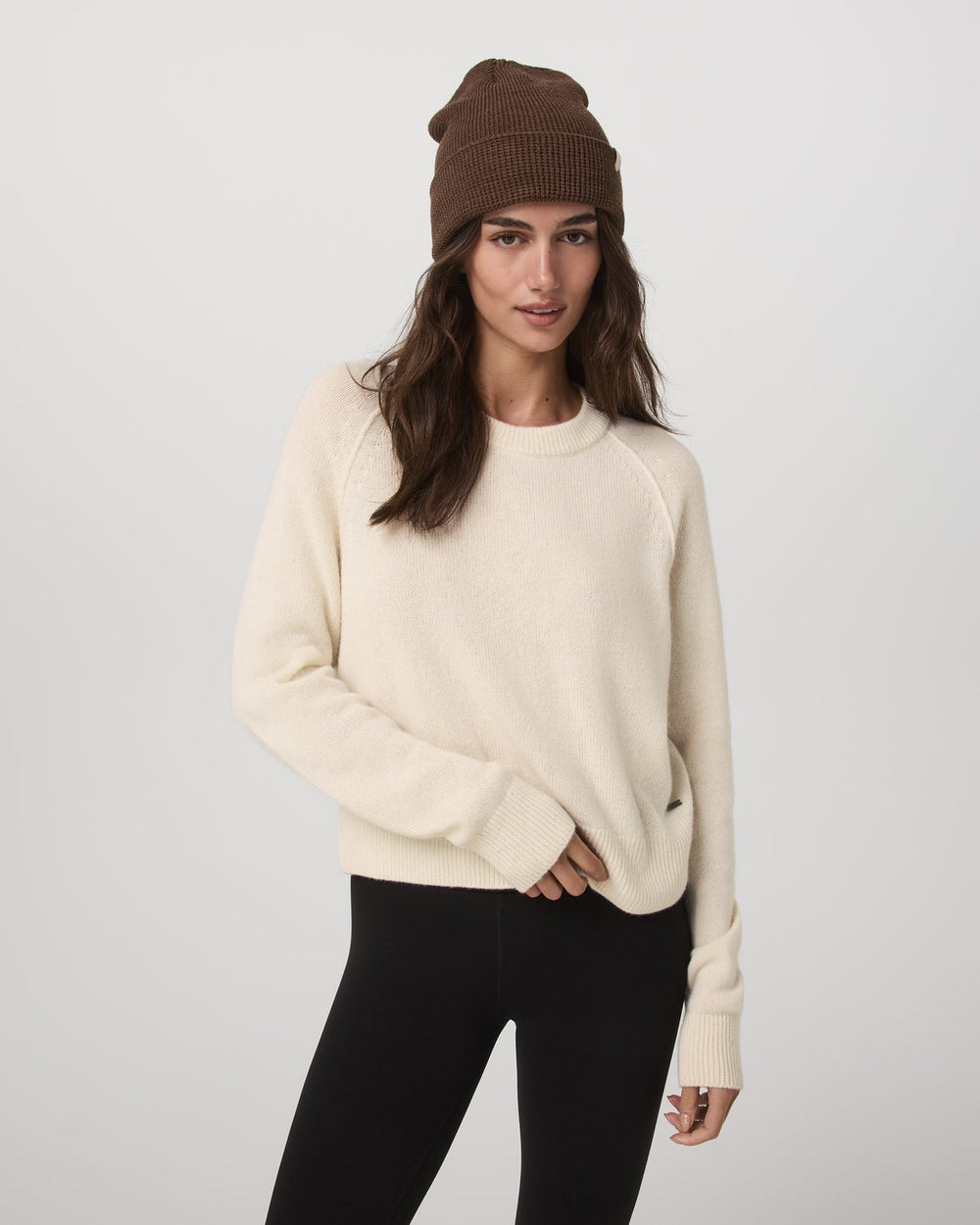 Émilie Cashmere Crew Women's Porcelain Pullover | Vuori onsale