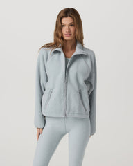 Alpine Jacket Women's Cozy Fleece Jacket in Blue Haze | Vuori online