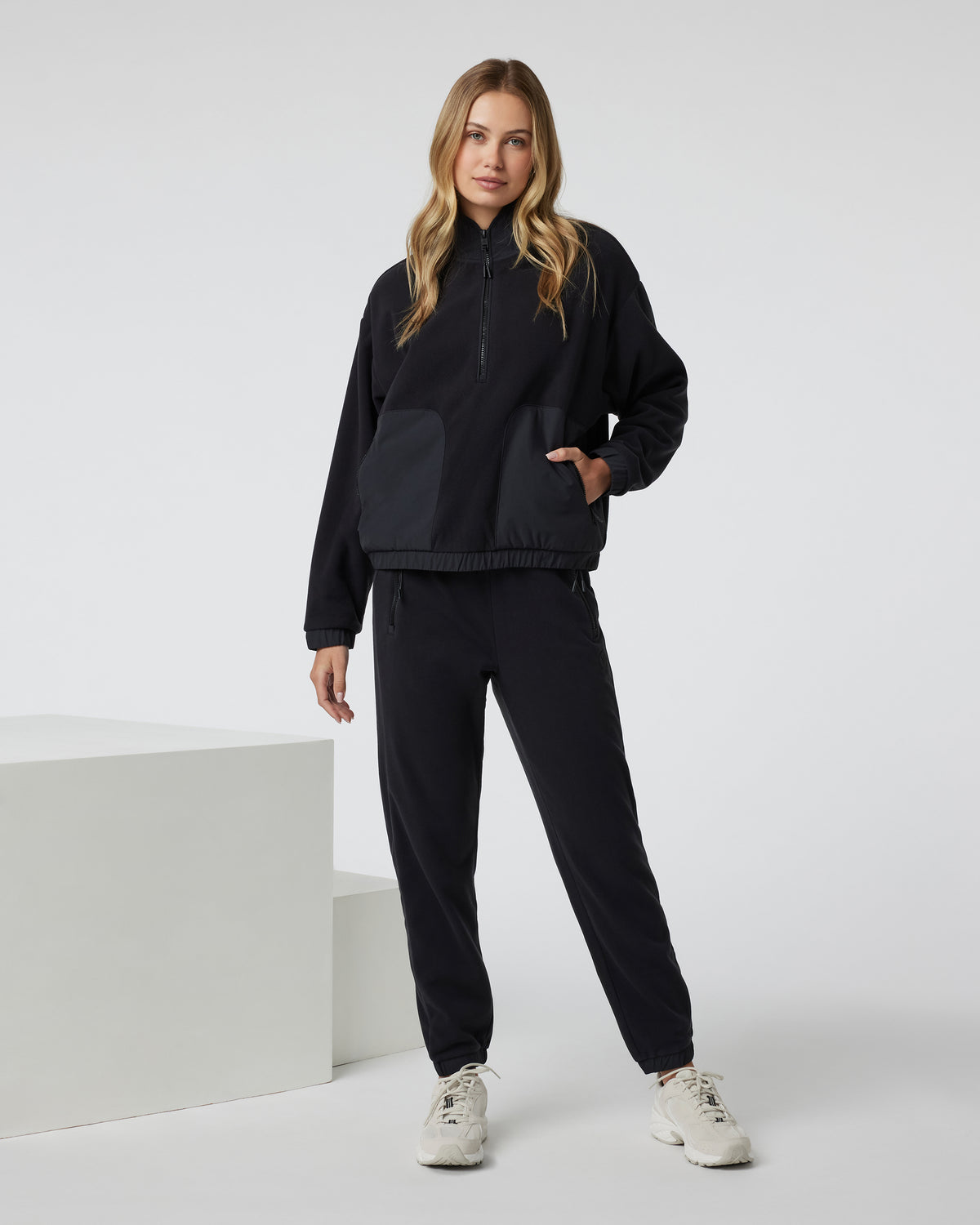 Women's Aspen Half Zip Black Fleece Pullover | Vuori shop