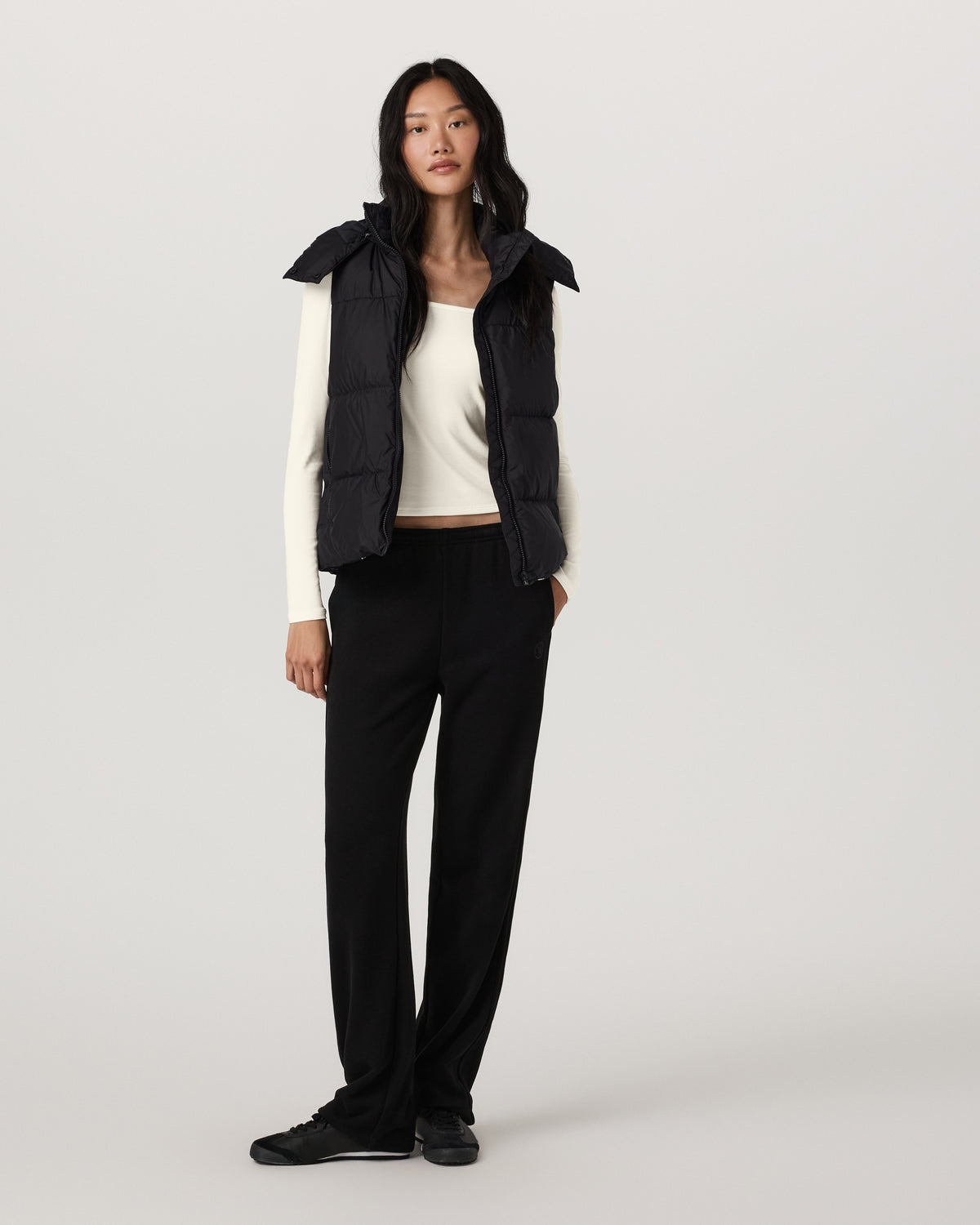 Alta Down Vest Women's Black Sleeveless Vest | Vuori onsale