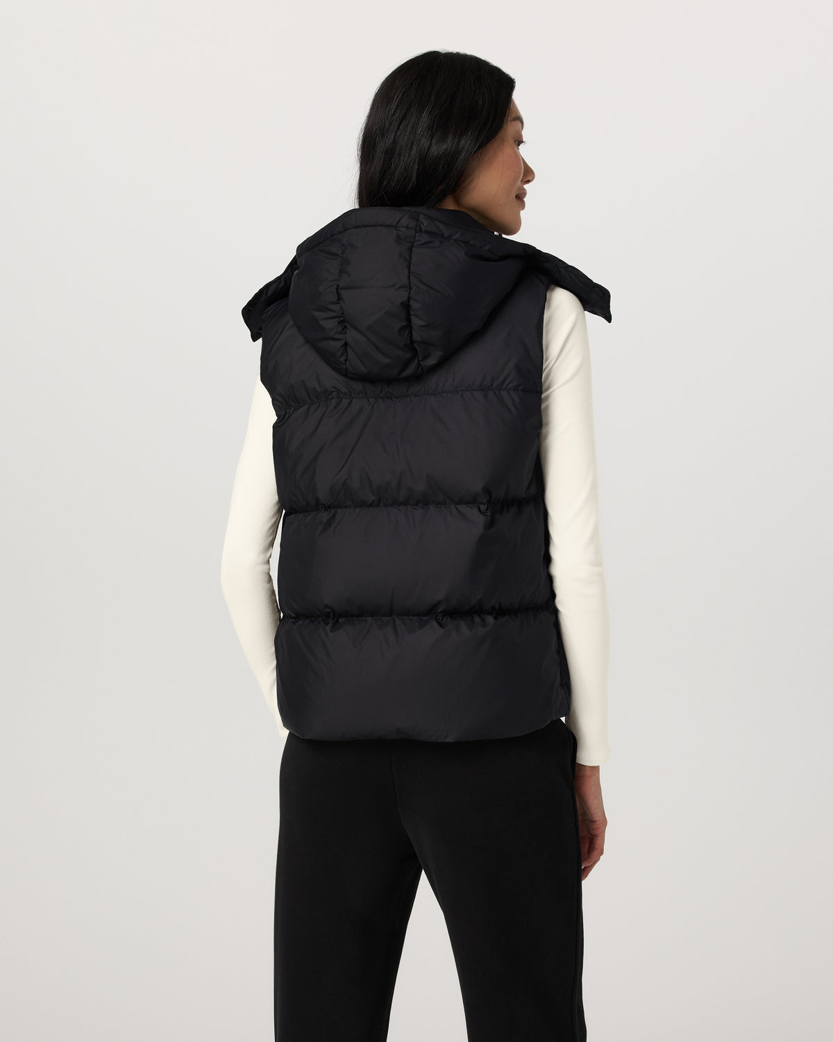 Alta Down Vest Women's Black Sleeveless Vest | Vuori onsale