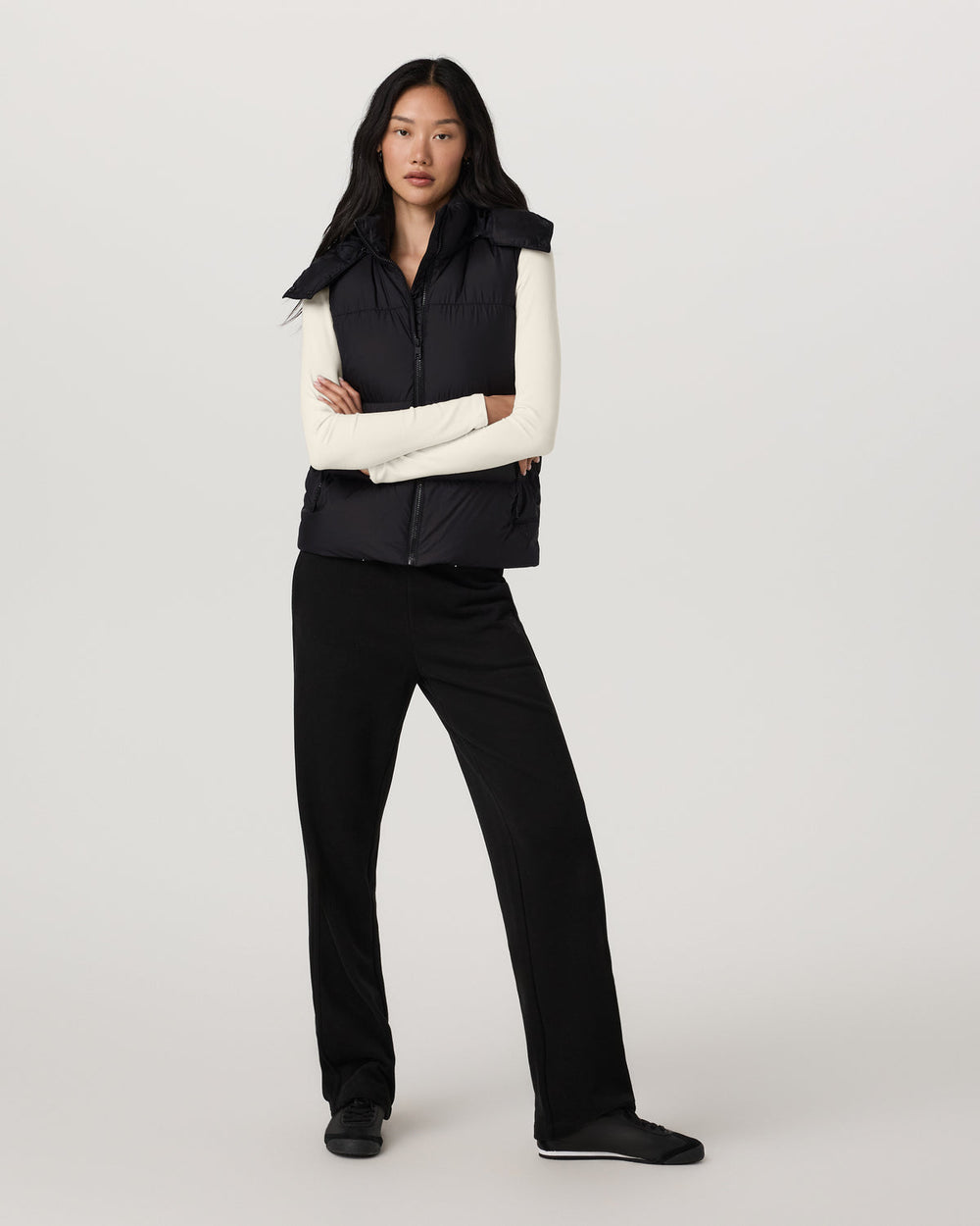 Alta Down Vest Women's Black Sleeveless Vest | Vuori onsale