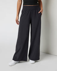 Villa Wideleg - Short Black Wide Leg Pants | Vuori discount