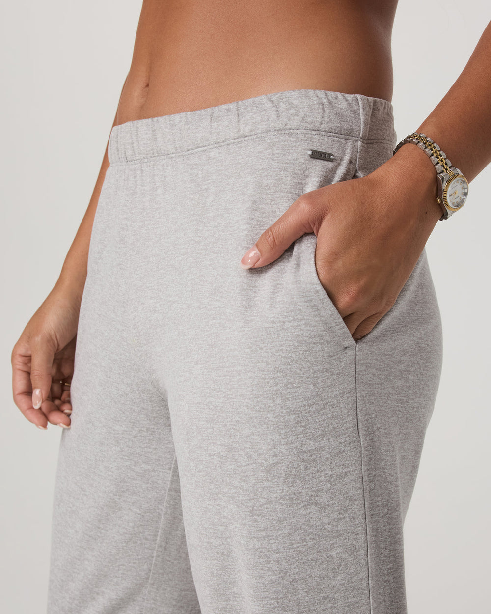 Women's Halo Modern Straight Leg Pant-Short Pale Grey | Vuori outlet
