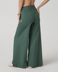 Halo Easy Wideleg Pant - Short Women's Agate Green Pants | Vuori outlet