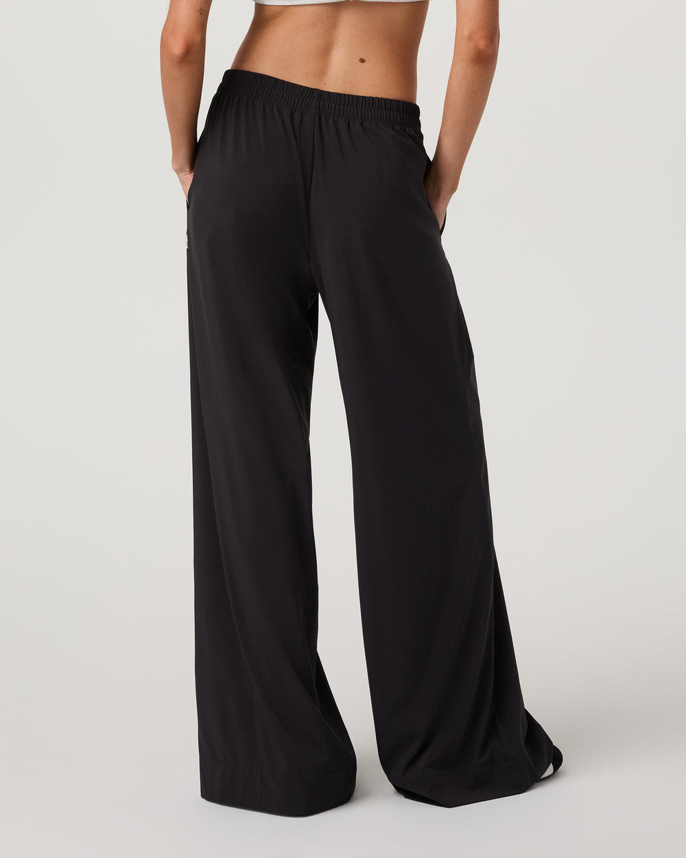 Villa Vibes Wideleg Women's Black Ultra-Wide Leg Pants | Vuori outlet