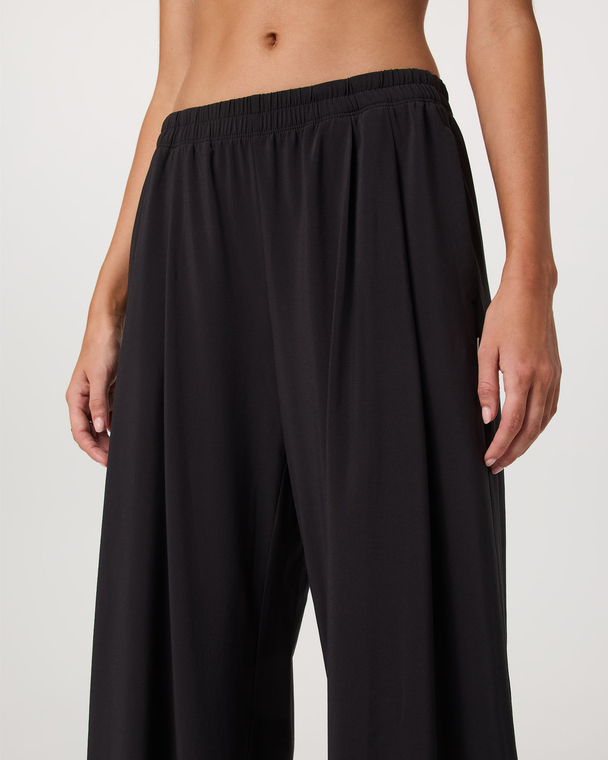 Villa Vibes Wideleg Women's Black Ultra-Wide Leg Pants | Vuori outlet