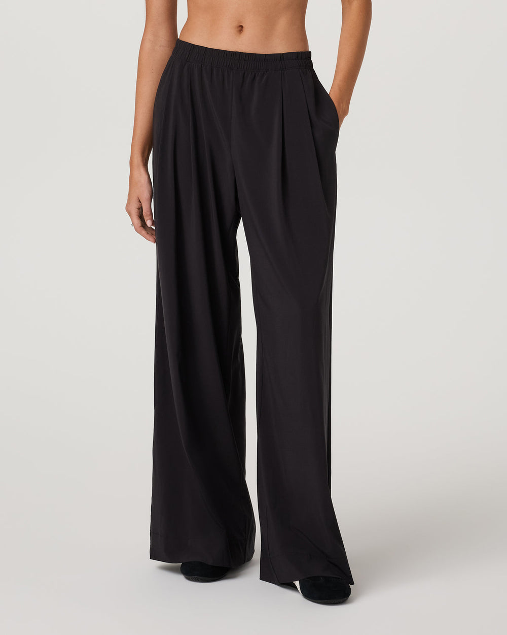 Villa Vibes Wideleg Women's Black Ultra-Wide Leg Pants | Vuori outlet