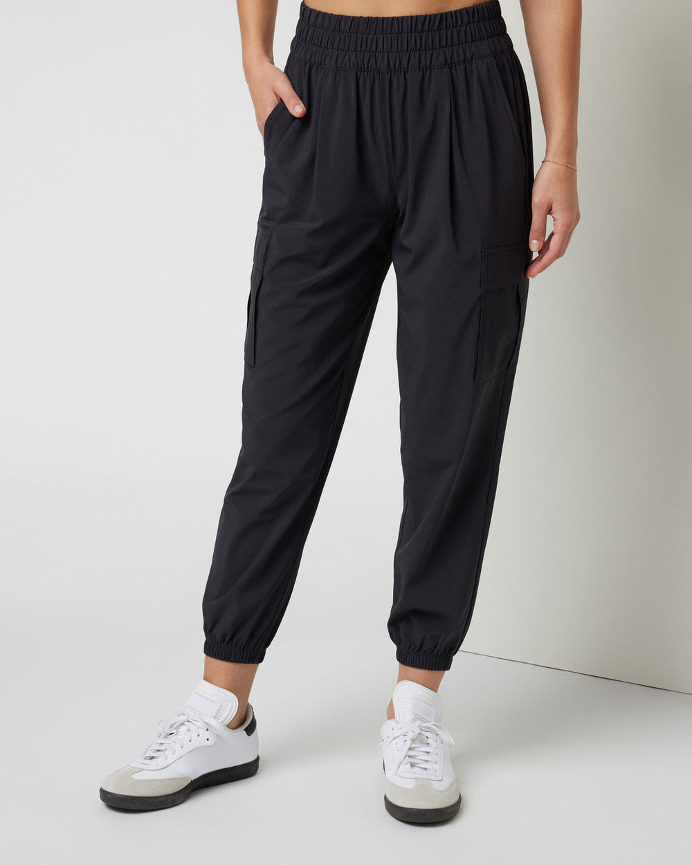 Villa Cargo Jogger Women's Black Cargo Jogger Pants | Vuori outlet