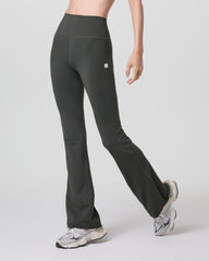 Halo Slim Flare Pant Women's Kale Pants | Vuori shop