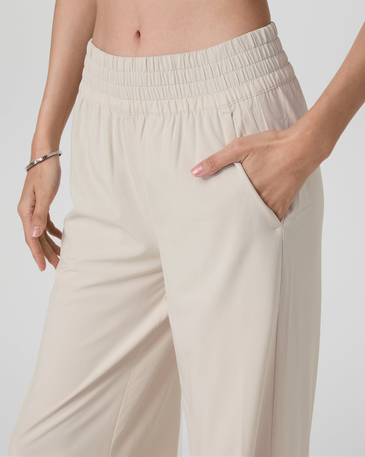 Villa Wideleg Pant - Long Women's Tall Milkweed Pants | Vuori for sale