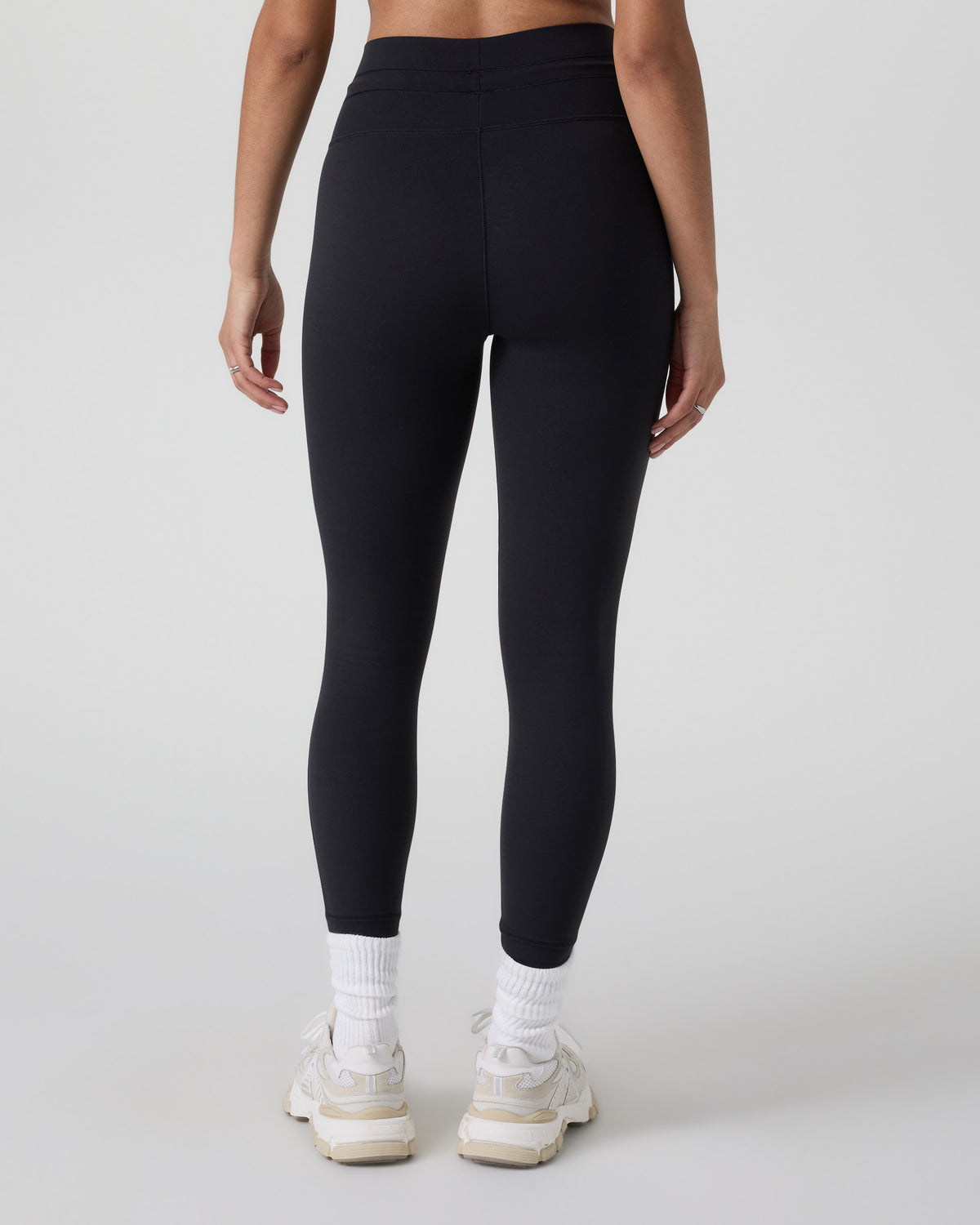 Women's Daily Form Legging - Short Black | Vuori for sale