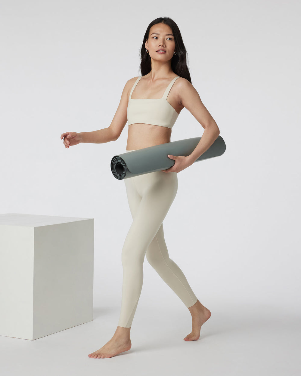 Evolve Legging Bone High-Rise Leggings | Vuori shop