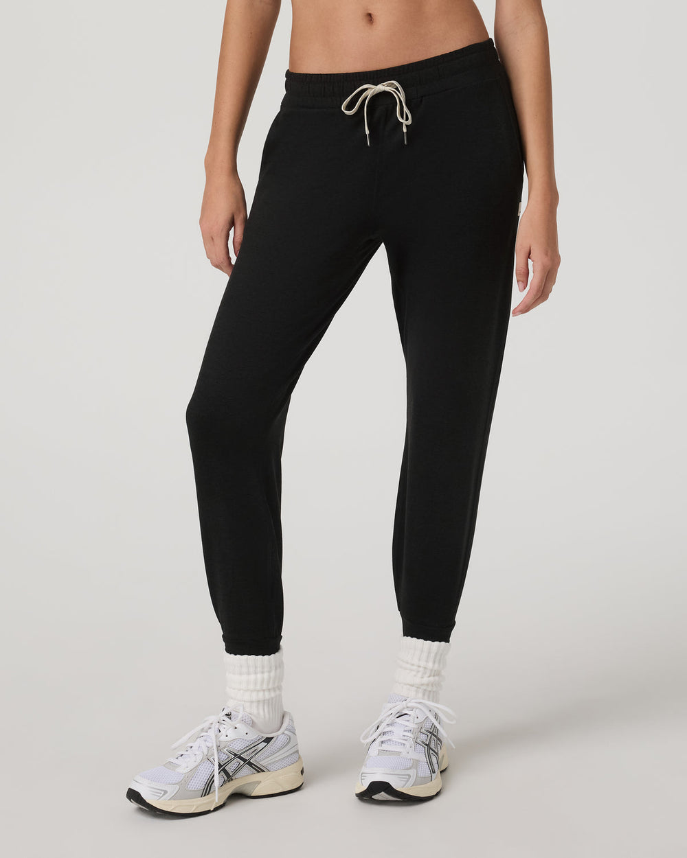Performance Jogger Black Heather Sweatpants | Vuori sale