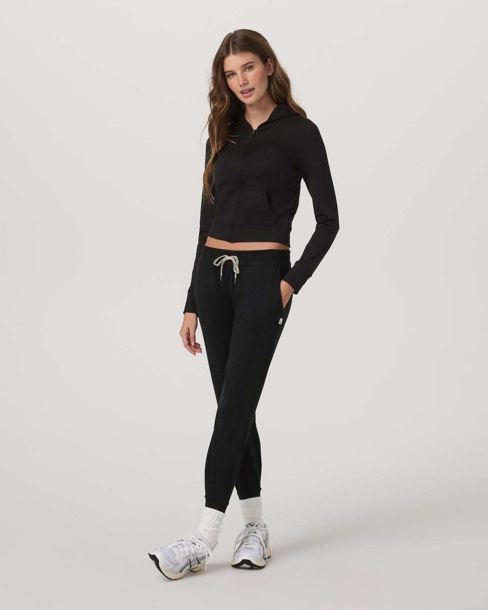 Performance Jogger Black Heather Sweatpants | Vuori sale