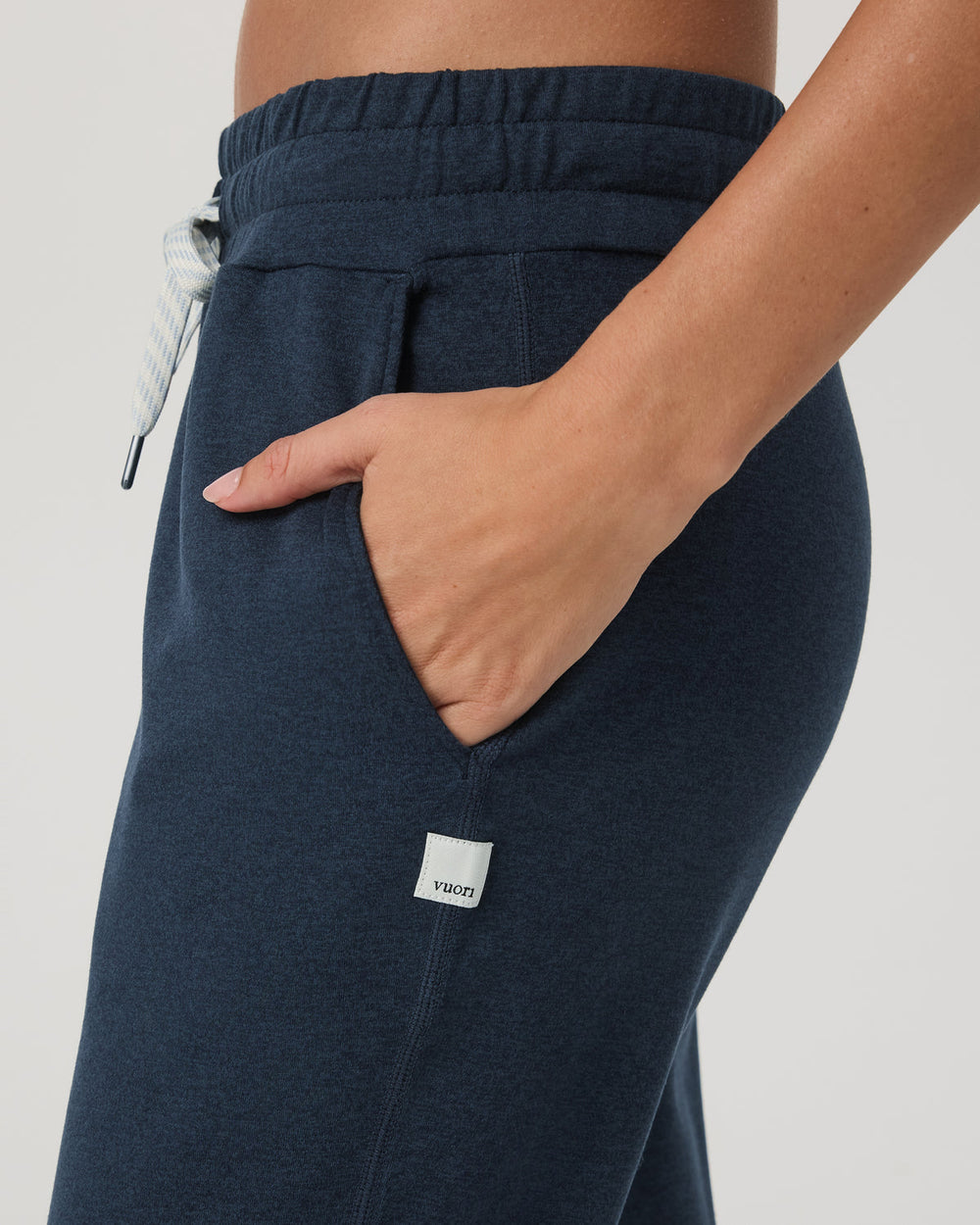 Performance Jogger Midnight Moisture-Wicking Joggers | Vuori online