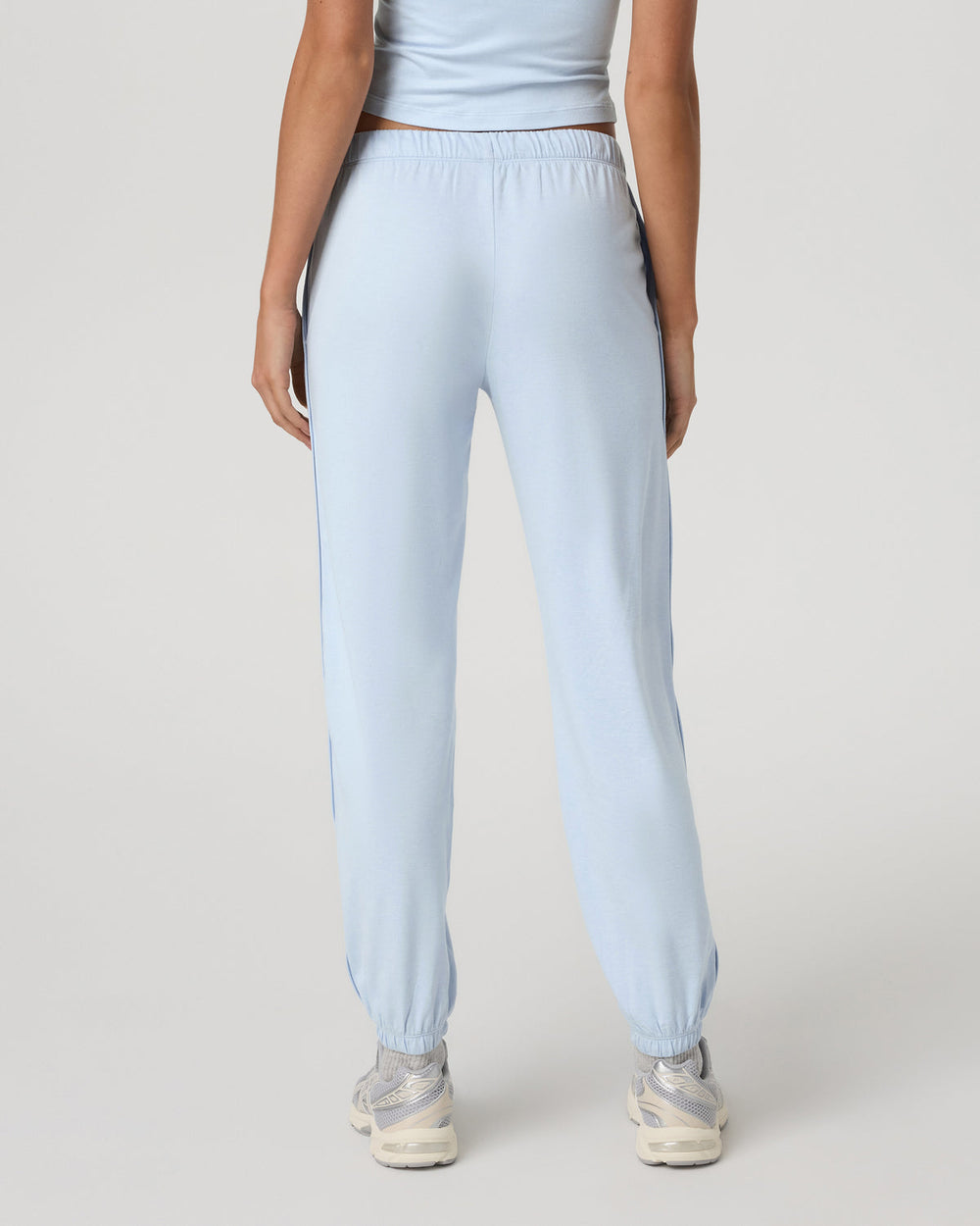 Women's Halo Modern Sweatpant Soft Sky Heather | Vuori onsale