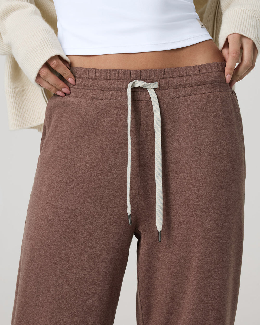 Halo Essential Wideleg Pant Women's Sable Heather Pant | Vuori outlet