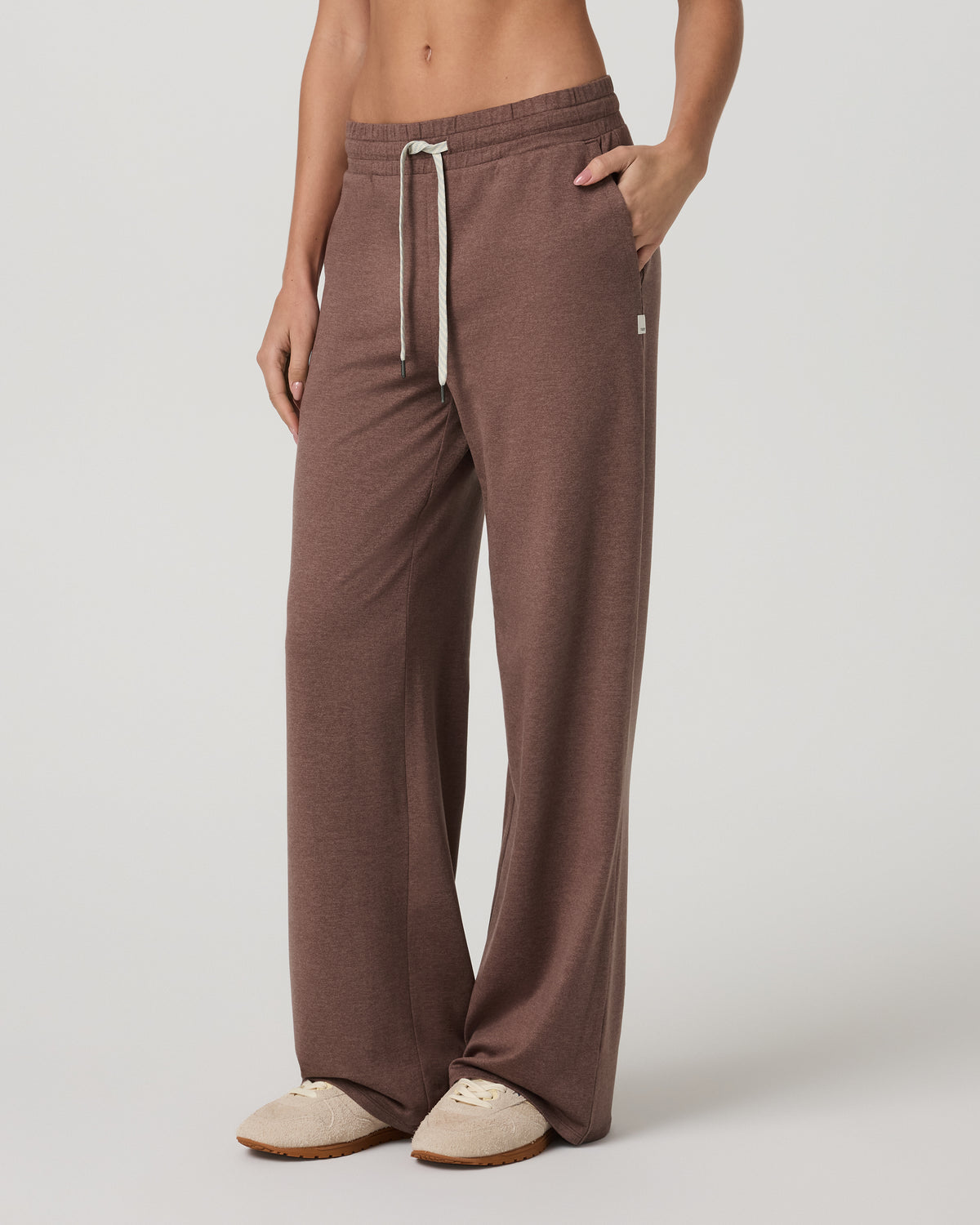 Women's Halo Essential Wideleg - Short Sable Heather | Vuori shop