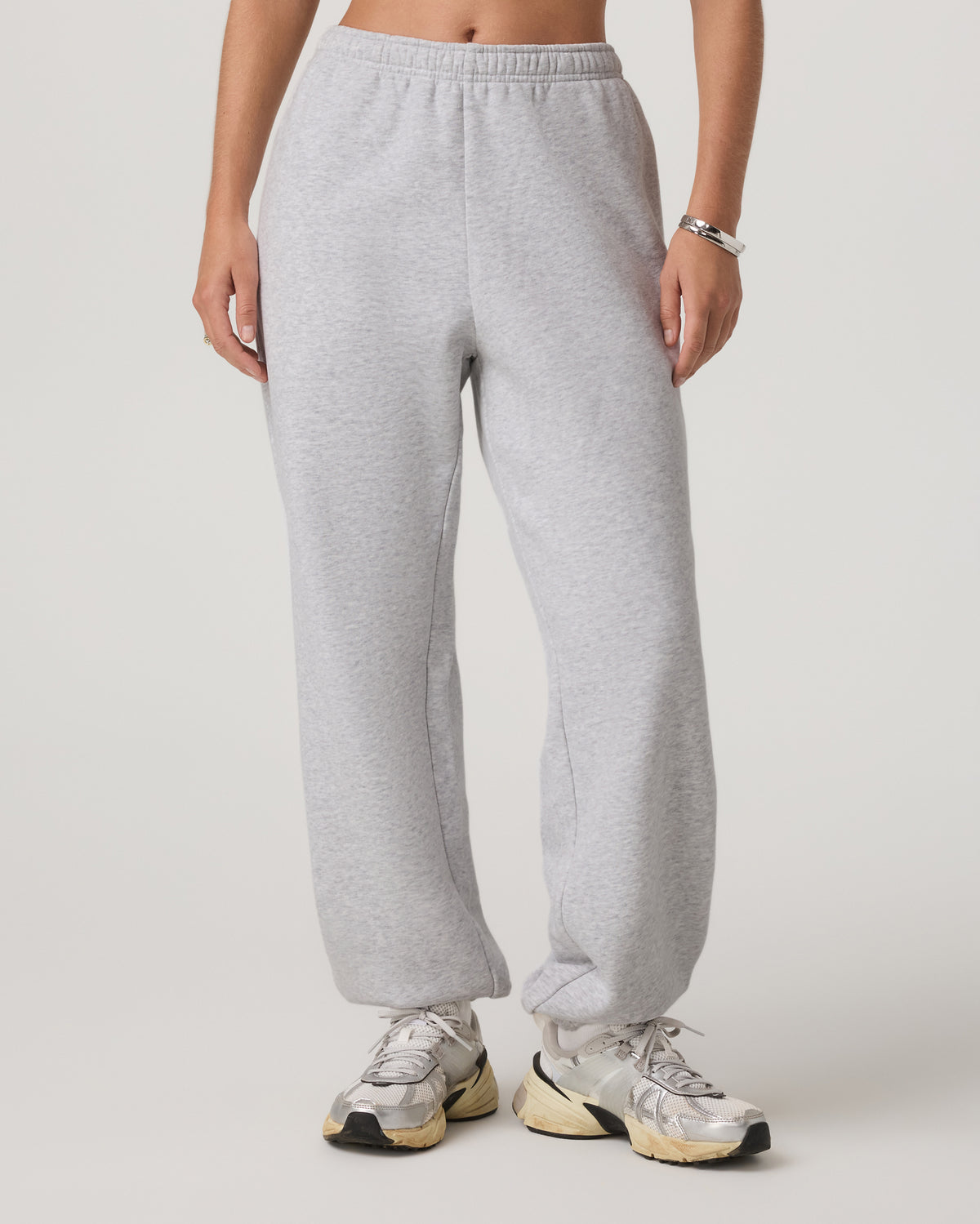 Women's Restore Classic Sweatpant Pale Grey Heather | Vuori online