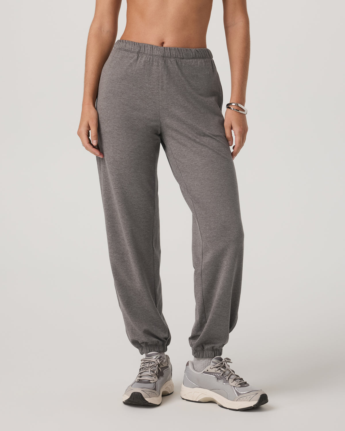 Halo Modern Sweatpant Women's Chia Heather Pants | Vuori onsale