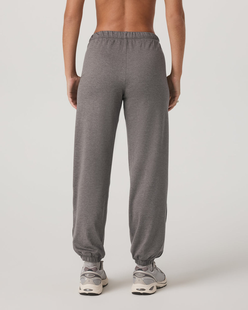 Halo Modern Sweatpant Women's Chia Heather Pants | Vuori onsale