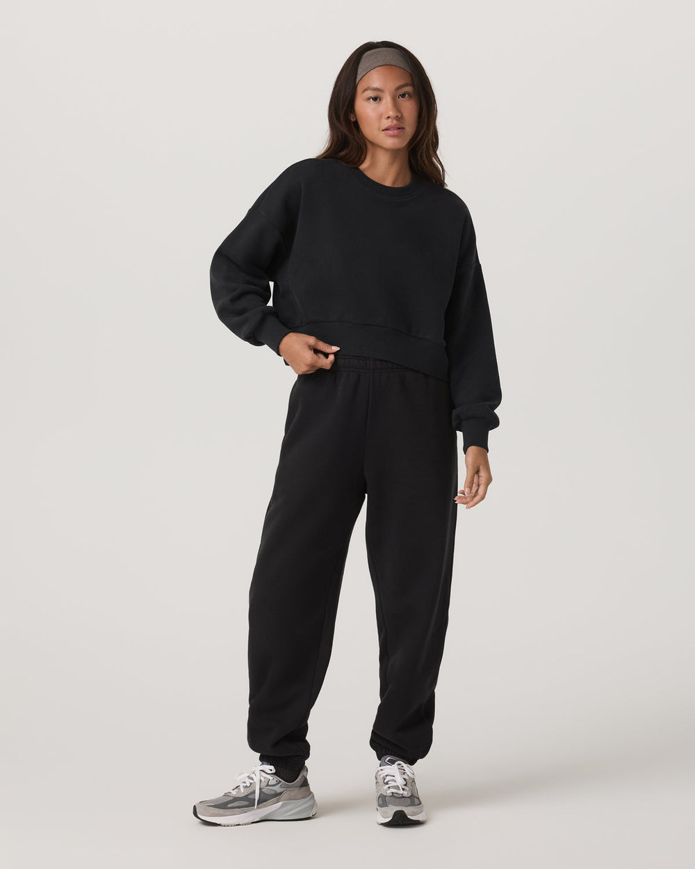 Restore Classic Sweatpant Women's Washed Black Pants | Vuori outlet
