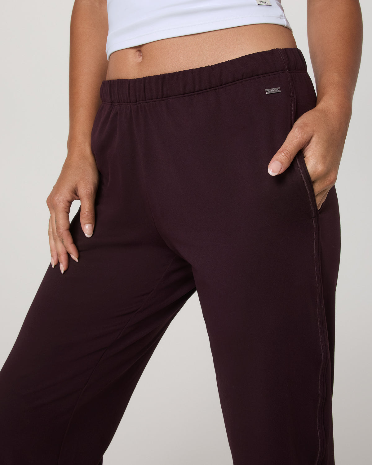 Halo Modern Sweatpant Women's Raisin Pants | Vuori for sale