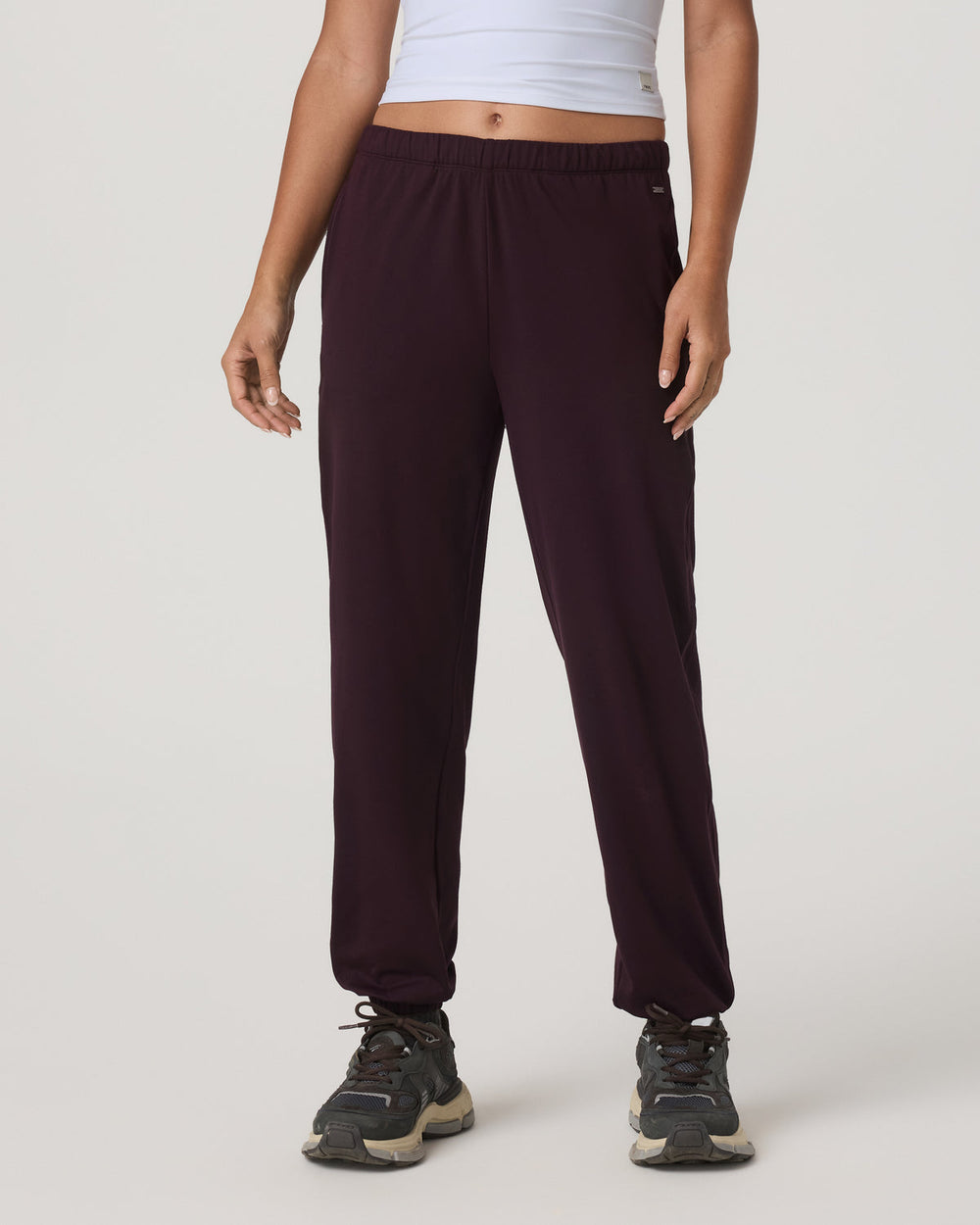 Halo Modern Sweatpant Women's Raisin Pants | Vuori for sale