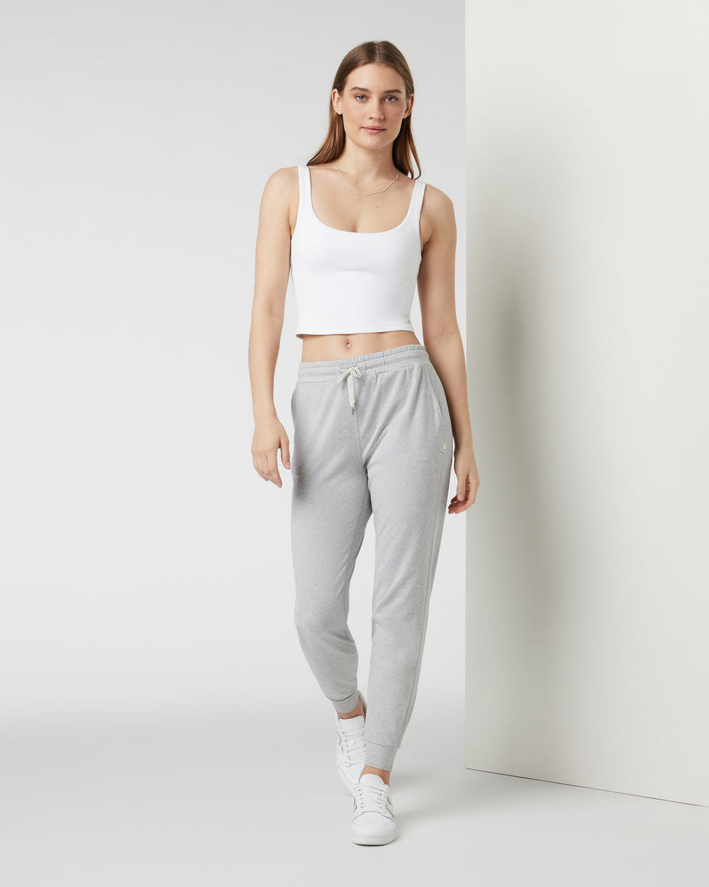 Performance Jogger - Long Tall Pale Grey Joggers | Vuori online