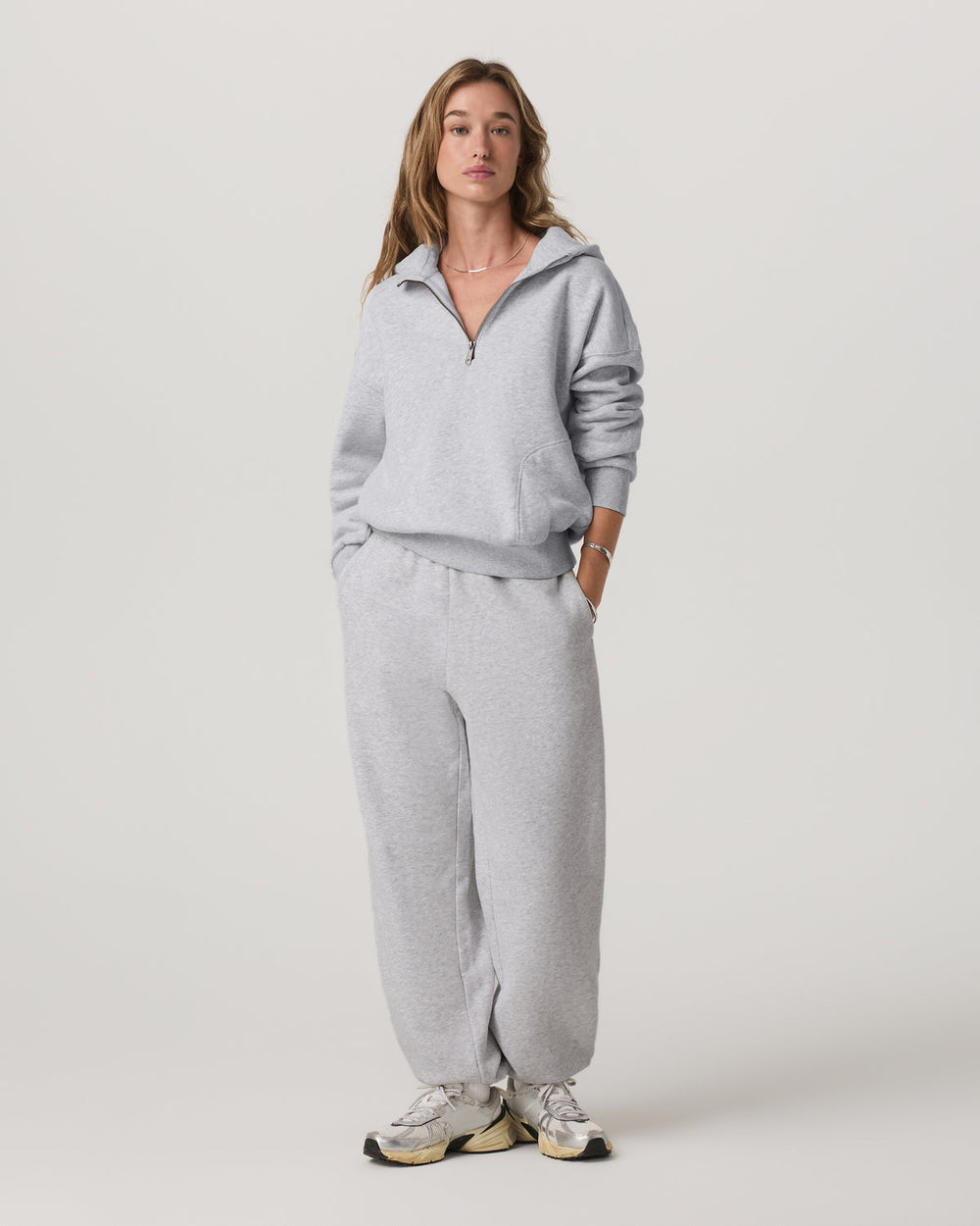 Women's Restore Classic Sweatpant - Short Pale Grey | Vuori discount