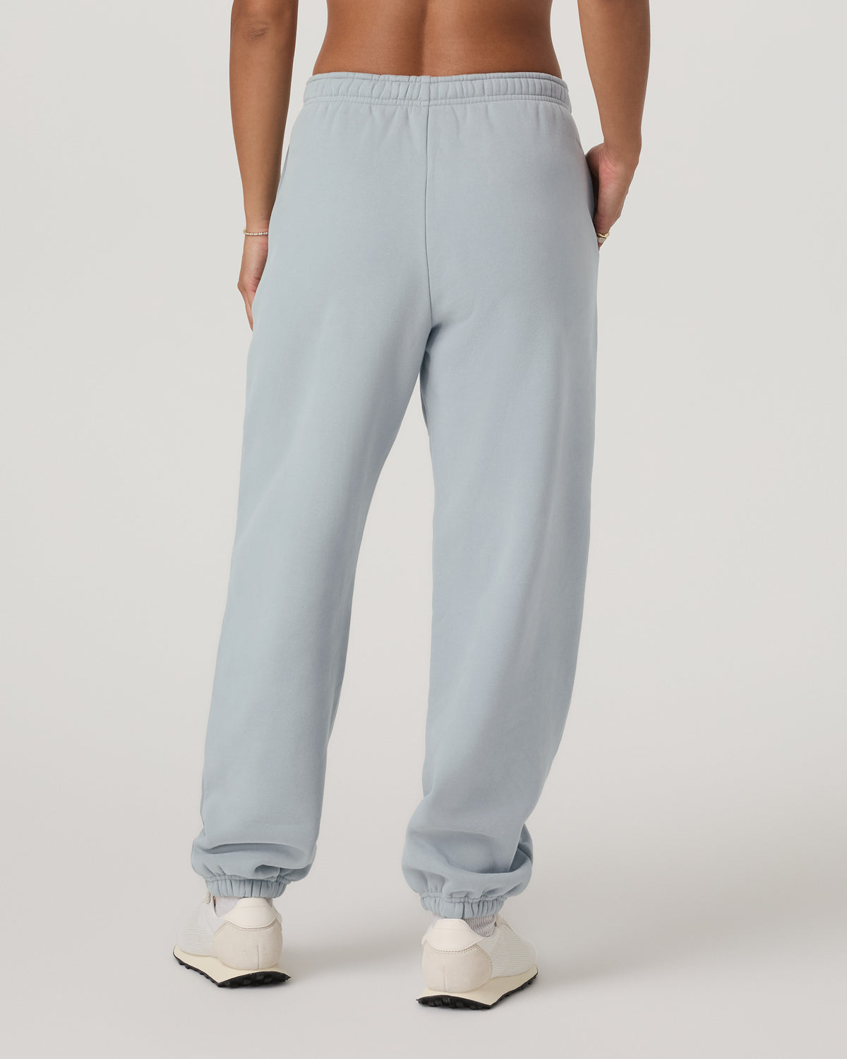 Restore Classic Sweatpant Women's Blue Haze Pants | Vuori shop