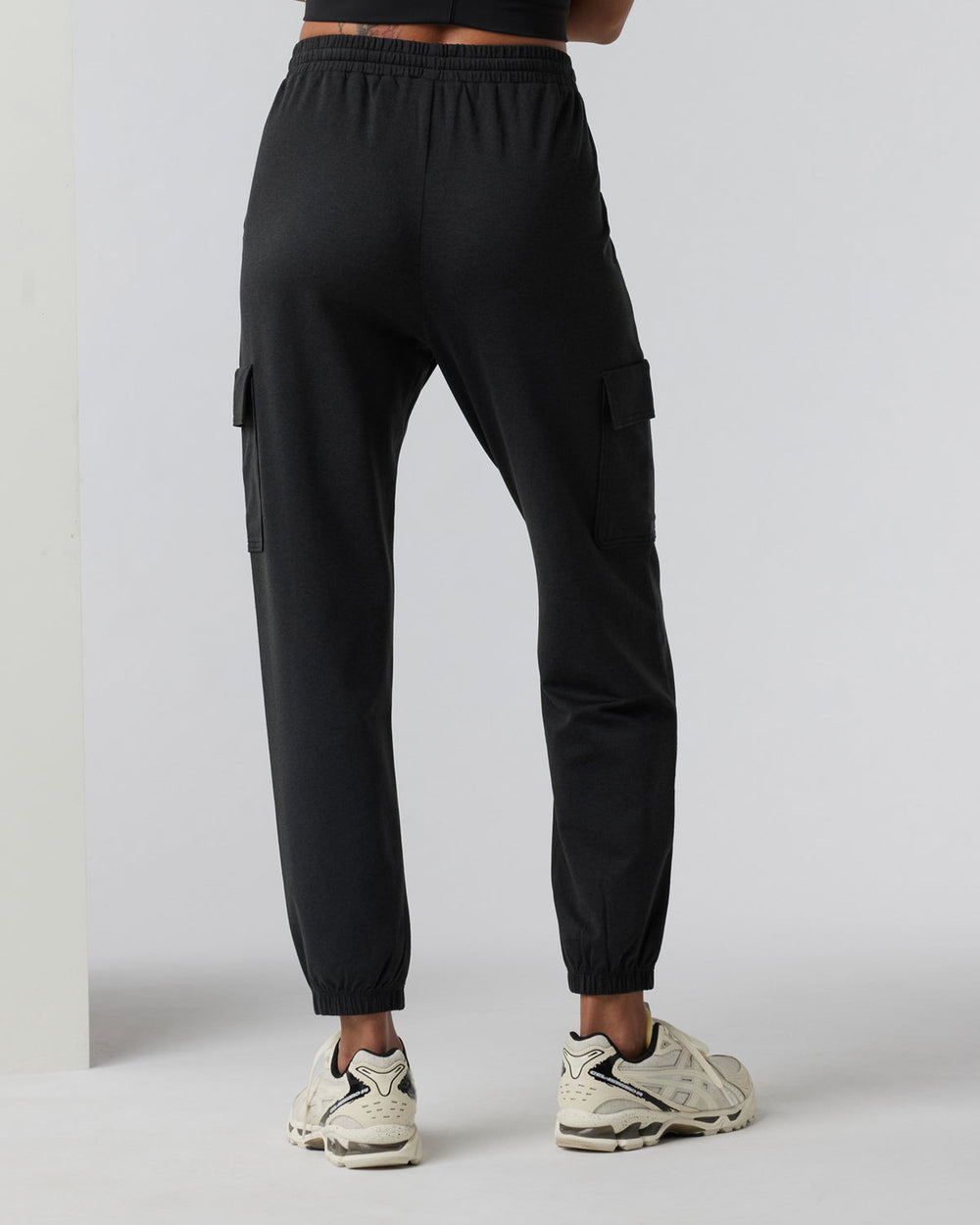 Boyfriend Cargo Sweatpant Black Heather Sweatpants | Vuori outlet