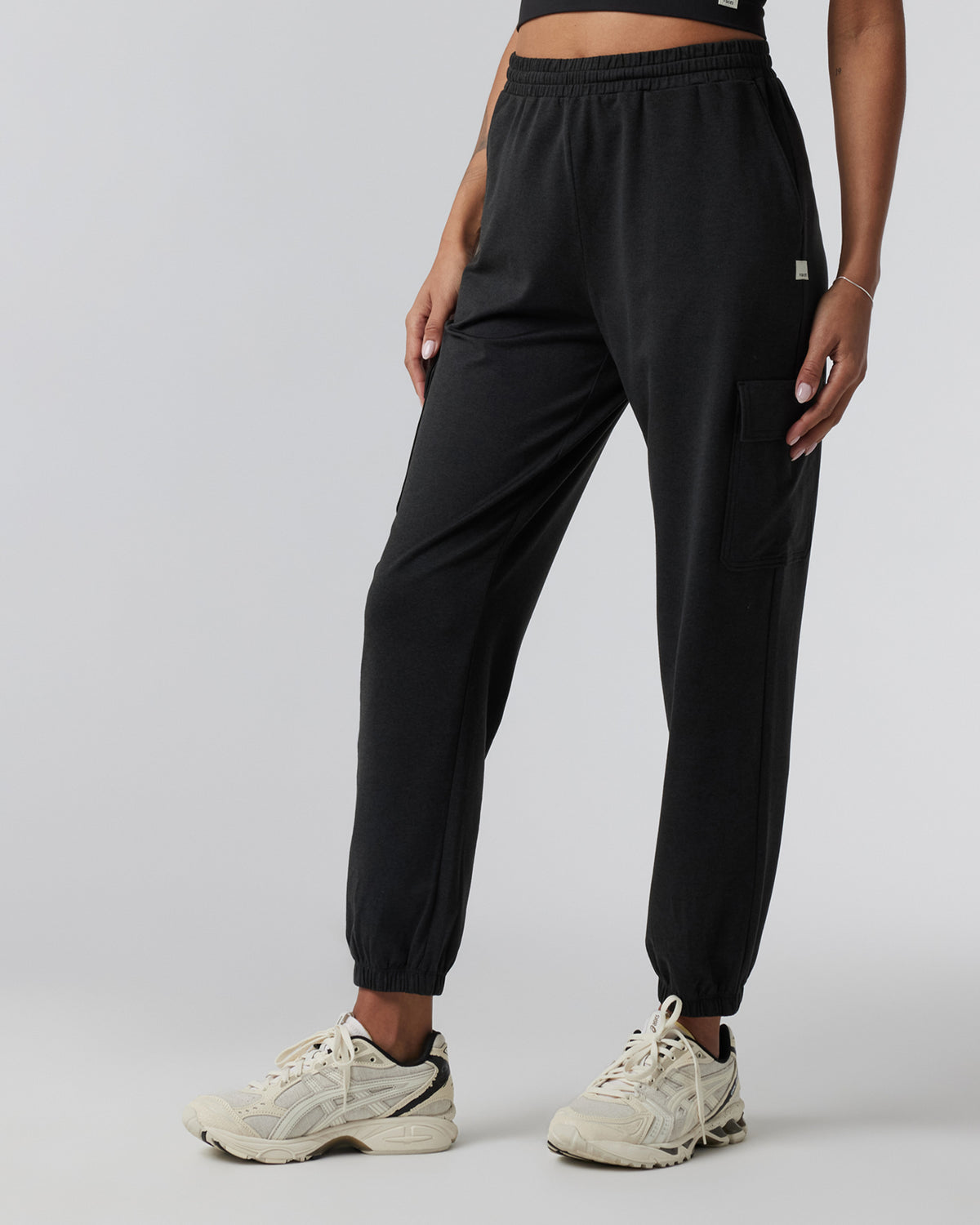 Boyfriend Cargo Sweatpant Black Heather Sweatpants | Vuori outlet