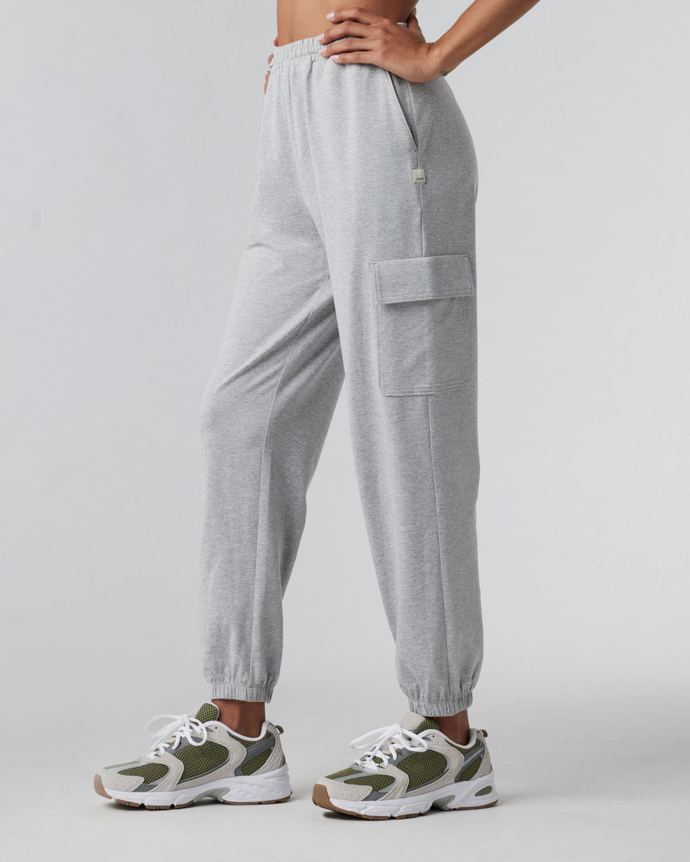 Boyfriend Cargo Sweatpant Pale Grey Heather | Vuori shop